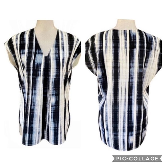 VINCE Brush Stroke Blouse Top Size XS Oversized Boxy Fit V-neck Blue white. - Picture 1 of 7